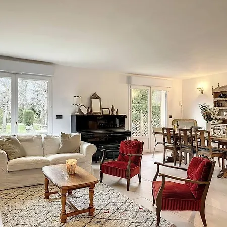 Villa Dolce -yourhosthelper